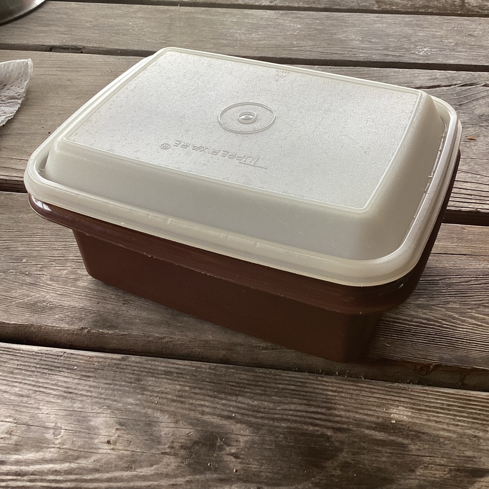 Tupperware Vintage Ice Cream Keeper in brown